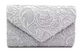torba-kopertowka-damska-elegancka-biala-vintage-ze-wzorkiem