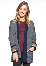 sweter-kardigan-narzuta-kolory-zdobione-rekawy
