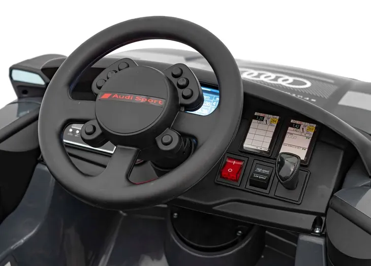 pojazd-audi-rsq-e-tron-szary-certyfikaty-opinie-atesty-ce