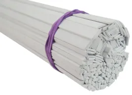 spoiwo-do-plastiku-pvc-pcv-pcw-1kg-spoiwa-paski-trojkaty-do-spawania