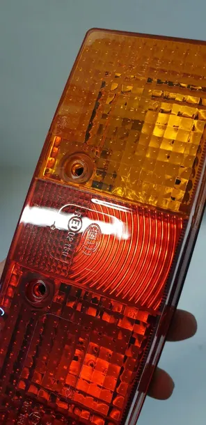 lampa-tylna-hella-2sd-003-184-041-stan-nowy