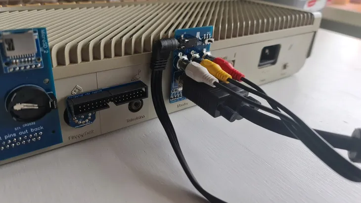 atari-st-ste-rgb-do-vga-marka-bez-marki