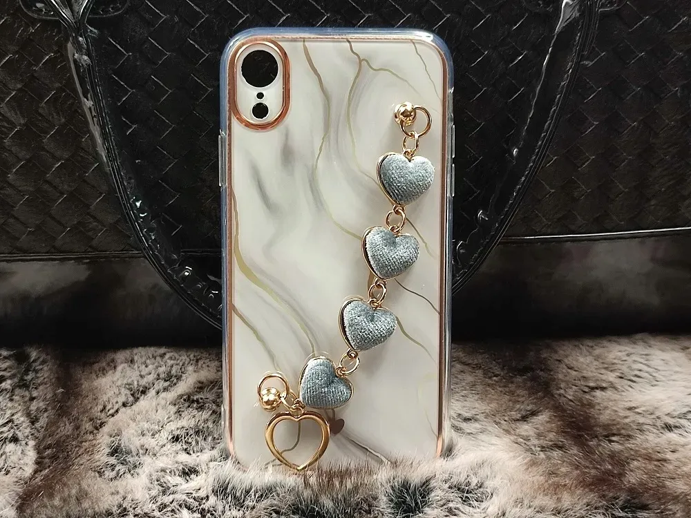 etui-3d-trendcase-do-iphone-xr