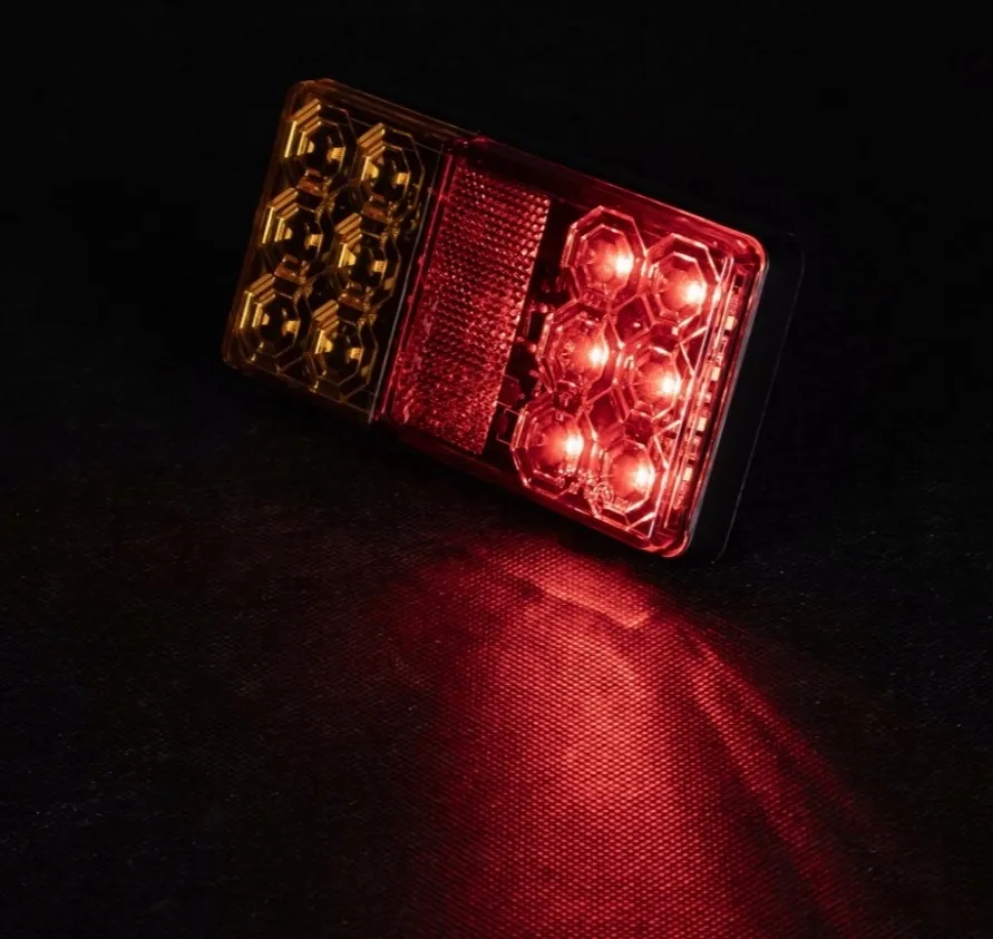 lampa-tylna-12v-16x-led