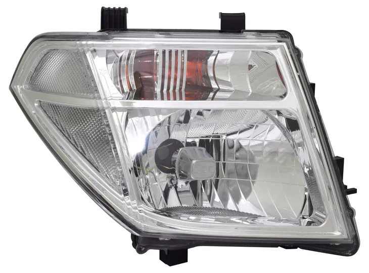 reflektor-navara-04-07-h4-prawy