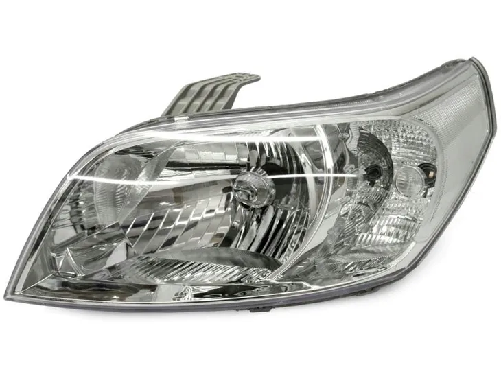 reflektor-chevrolet-aveo-09-wersja-europejska