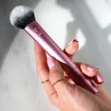 real-techniques-pedzel-do-makijazu-policzkow-produkt-wprowadzony-do-obrotu-na-terenie-ue-przed-13-12-2024-nie