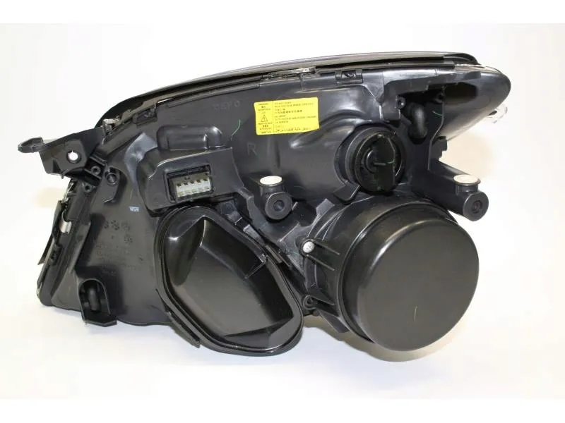 reflektor-opel-vectra-02-stan-nowy