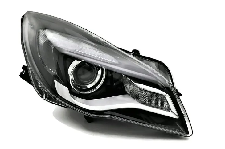OPEL INSIGNIA A LIFT 2013-17 REFLEKTOR PRAWY NOWY