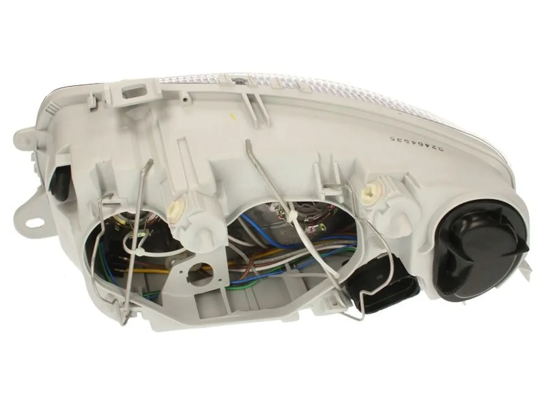 reflektor-alfa-romeo-147-02-03-stan-nowy