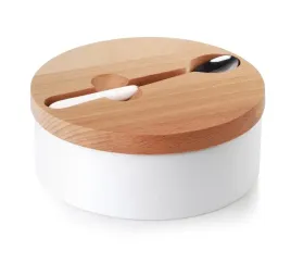 cukiernica-porcelanowa-z-lyzeczka-i-przykrywka-bambusowa