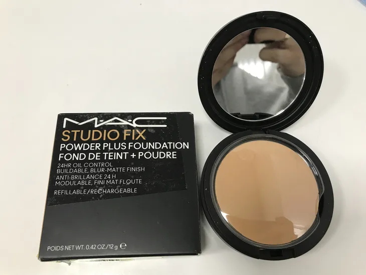 mac-studio-fix-powder-plus-podklad-nc40-12g-marka-mac