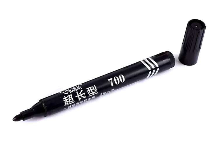 marker-czarny-mazak-permanentny