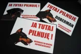 tabliczka-20x125-uwaga-pies-wysokosc-produktu-12-5-cm-kod-producenta-84943