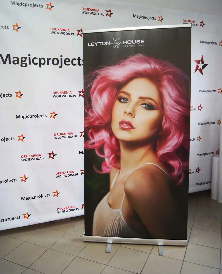 rollup-reklamowy-85x200cm-stan-nowy