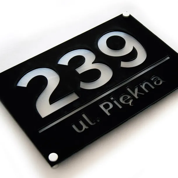 tabliczka-dibond-z-numerem-domu-3d-szerokosc-produktu-30-cm