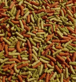 pokarm-dla-ryb-koi-sticks-mix-50l-5-kg-plywajaca-karma