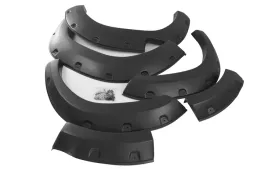 toyota-hilux-revo-15-4d-poszerzenia-nadkoli-fendery-10-cm-snakeman-4wd