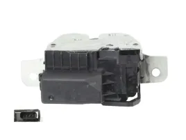 zamek-pokrywy-tylnej-mercedes-4-pin-cla-x117-x118-a-class-w177-b-class