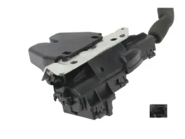 zamek-pokrywy-tylnej-mercedes-4-pin-cls-c218-c-class-w204-c204-w205