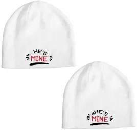 czapka-beanie-na-prezent-dla-pary-walentynki-shes-mine-he-s-mine
