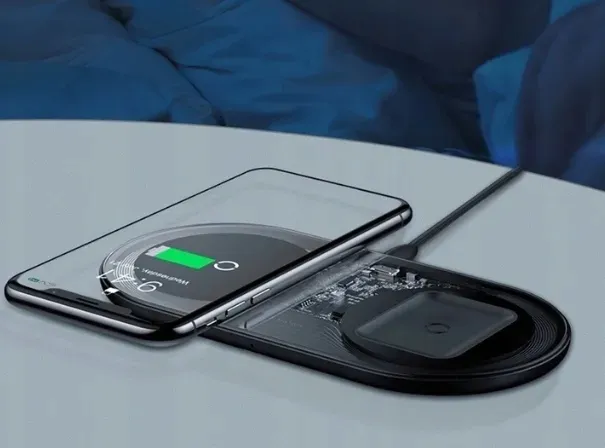 ladowarka-bezprzewodo-18w-do-iphone-airpods-baseus-napiecie-wyjsciowe-9-v