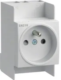 gniazdo-na-szyne-z-bolcem-230vac-10-16a