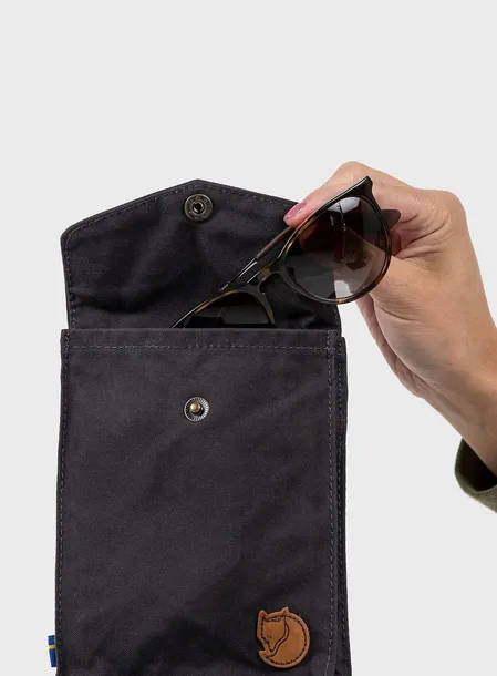 fjallraven-pocket-black-wzor-dominujacy-bez-wzoru