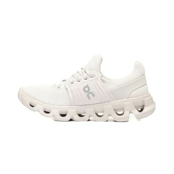 on-running-on-cloudswift-4-ad-3wf10451485-36