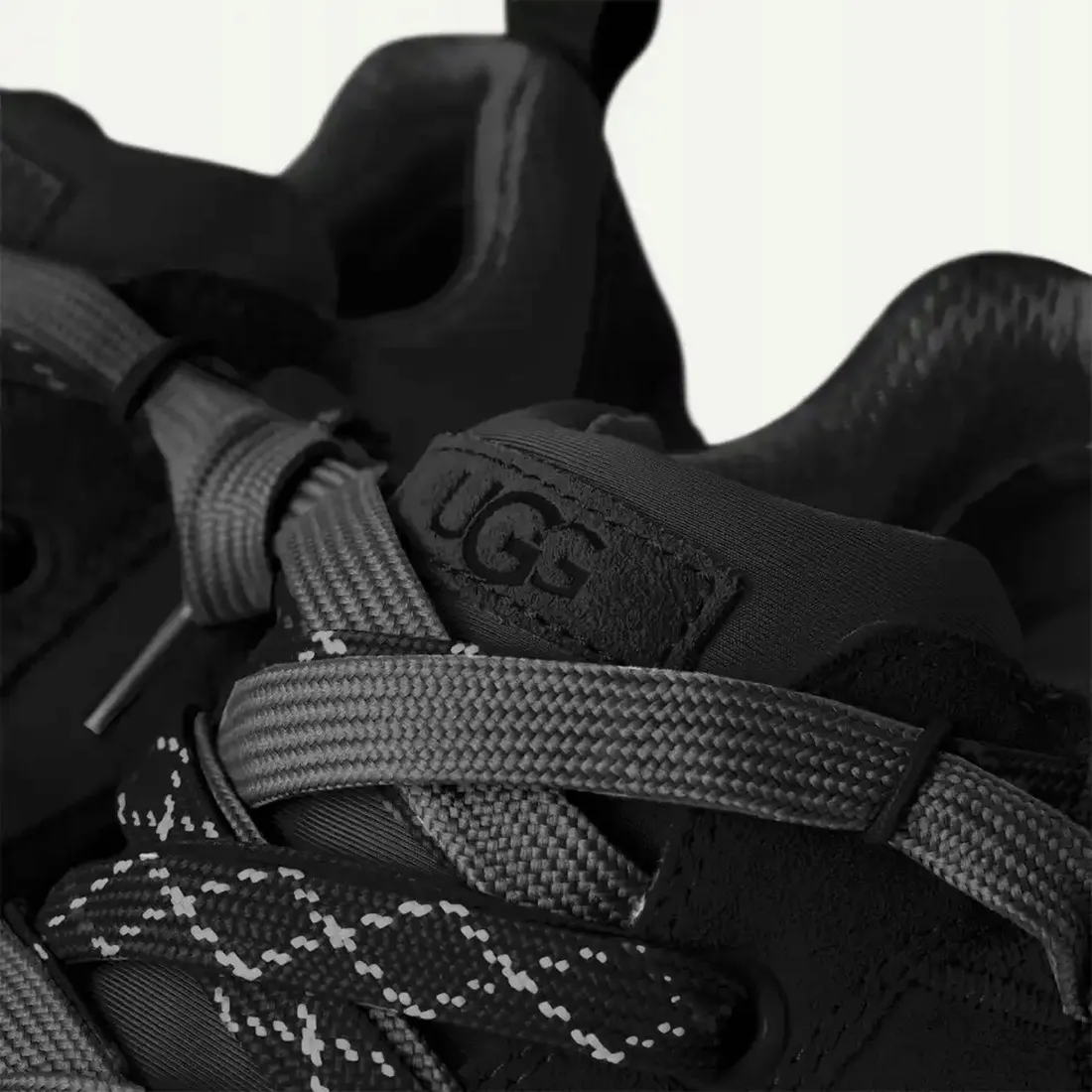ugg-lowmel-lo-black-r-44
