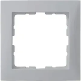 berker-kwadrat-alu-ramka-1
