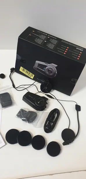 interkom-motocyklowy-sena-10c-evo-bluetooth-4-1-typ-mikrofonu-integralny