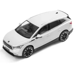 skoda-5la099300s9r-model-samochodu-enyaq-iv-miniatur-skala-1-43-bialy