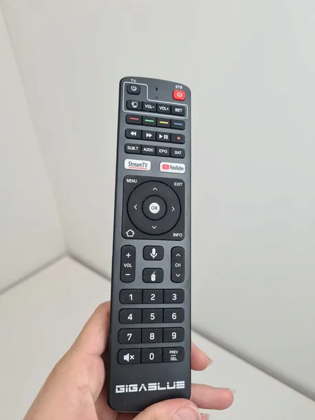 dekoder-telewizyjny-gigablue-x1-plus-4k-android-iptv-ott-1x-tuner-dvb-s2x-stan-powystawowy-stan-opakowania-otwarte
