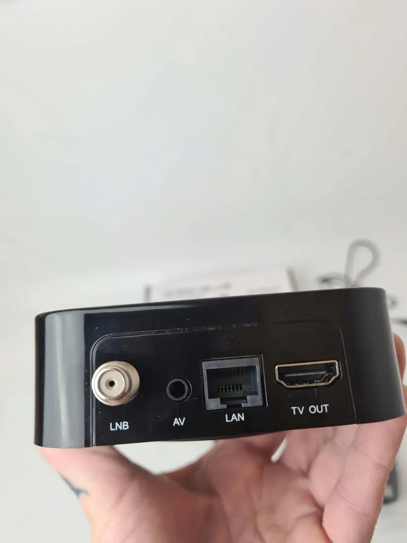 dekoder-telewizyjny-gigablue-x1-plus-4k-android-iptv-ott-1x-tuner-dvb-s2x-stan-powystawowy