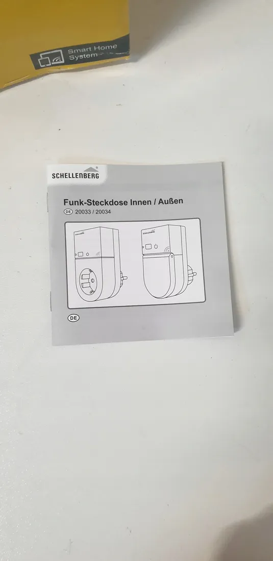 inteligentne-gniazdko-schellenberg-biale-stan-powystawowy