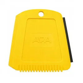 apa-37160-skrobaczka-do-lodu-w-ksztalcie-trapezu
