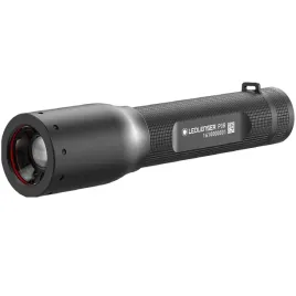 mini-latarka-klasyczna-ledlenser-p3r-231269231-140lm-czarna-ekonomiczna