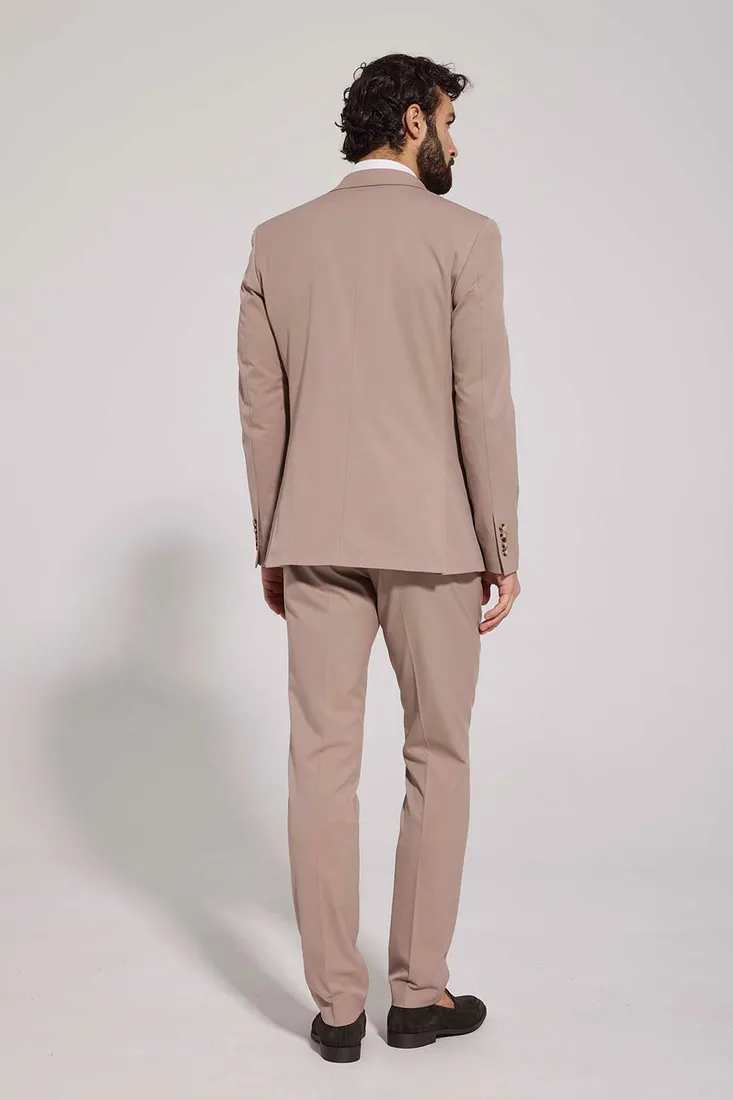 bezowy-garnitur-meski-4-way-stretch-170-50-stan-nowy