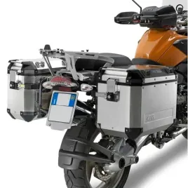 givi-pl684cam-stelaz-kufrow-bocznych-trekker-outback-bmw-r-1200-gs-04-12
