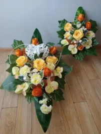 stroik-na-cmentarz-grob-kompozycja-komplet-serce