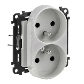 legrand-valena-life-aluminium-gniazdo-podw-0