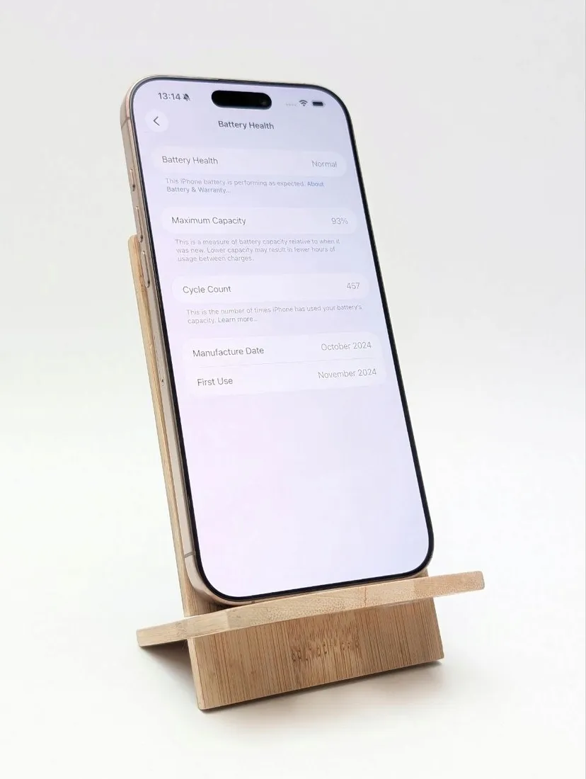 apple-iphone-16-pro-max-256gb-tytan-pustynny-model-telefonu-iphone-16-pro-max