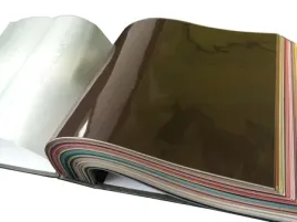 folia-blyszczaca-z-systemem-harpun-kolor-zielen-gleboka-l577-sufit-napinany