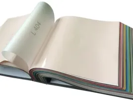 folia-blyszczaca-z-systemem-harpun-wanilia-pastelowa-l404-sufit-napinany