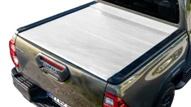 roleta-aluminiowa-zabudowa-paki-toyota-hilux-srebrna