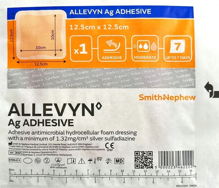 Smith Nephew ALLEVYN Ag Adhesive 12,5x12,5cm 1szt.