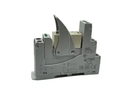 przekaznik-instalacyjny-12v-dc-2-x-8a-250v-ac