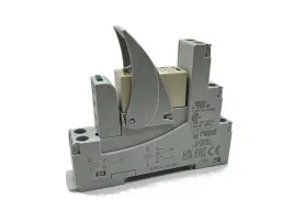 przekaznik-z-podstawka-24v-dc-2-x-8a-250v-ac