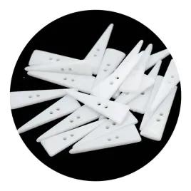 guziki-42x12mm-dwie-dziurki-bialy-10szt